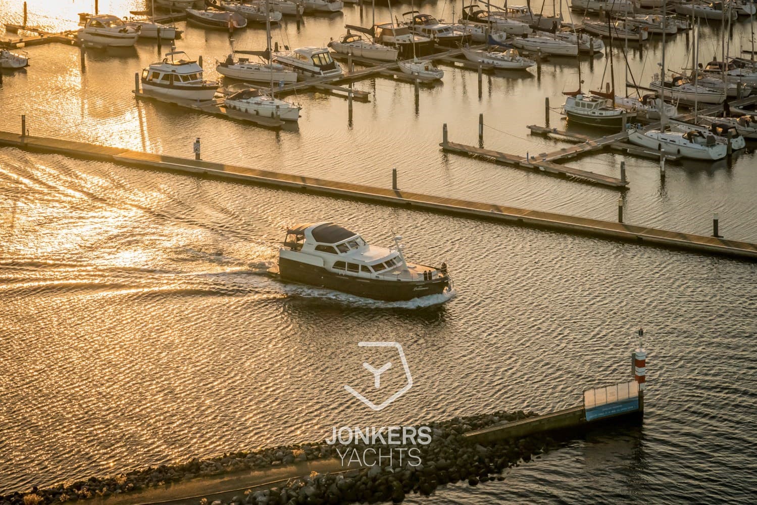 Linssen Grand Sturdy 500 Ac Variotop - Detail View 1 Linssen Grand Sturdy 500 Ac Variotop - Detail View 1