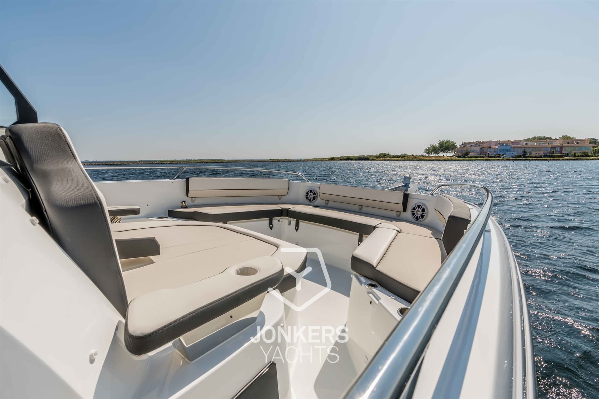 Jeanneau Cap Camarat 10.5 Cc - Interior View Jeanneau Cap Camarat 10.5 Cc - Interior View