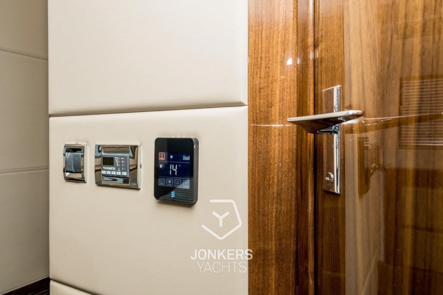 Fairline SQUADRON 50 usato - foto hero 37