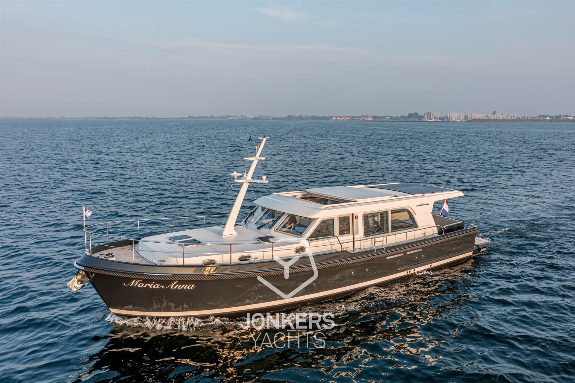 Linssen Grand Sturdy 500 Sedan Variodeck - Interior View Linssen Grand Sturdy 500 Sedan Variodeck - Interior View