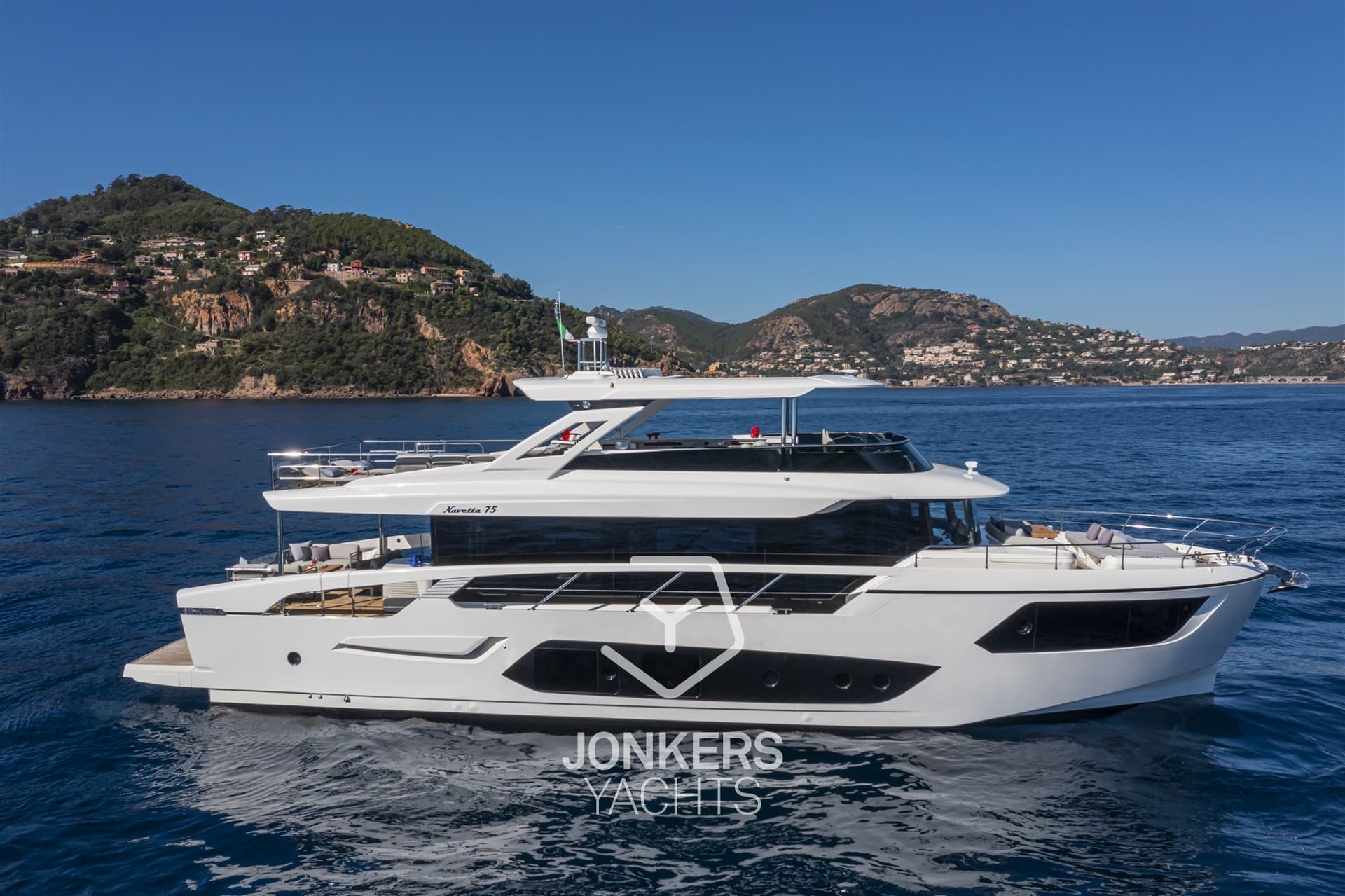 Absolute Navetta 75 - Main View Absolute Navetta 75 - Main View