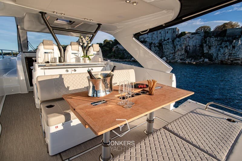 Jeanneau Db 37 Ib - Deck View Jeanneau Db 37 Ib - Deck View