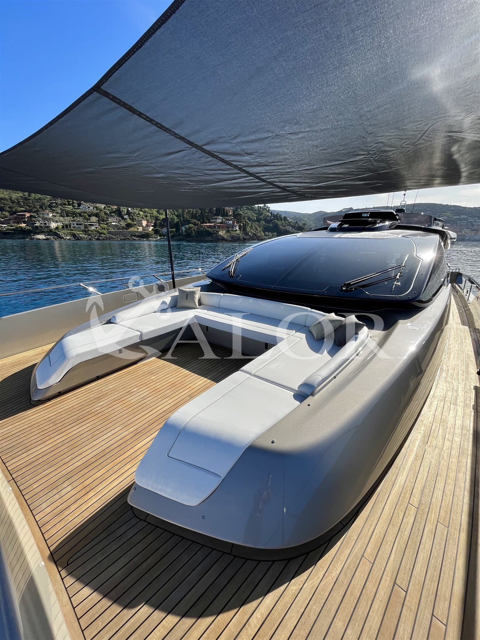 Riva 88 Folgore - Interior View Riva 88 Folgore - Interior View