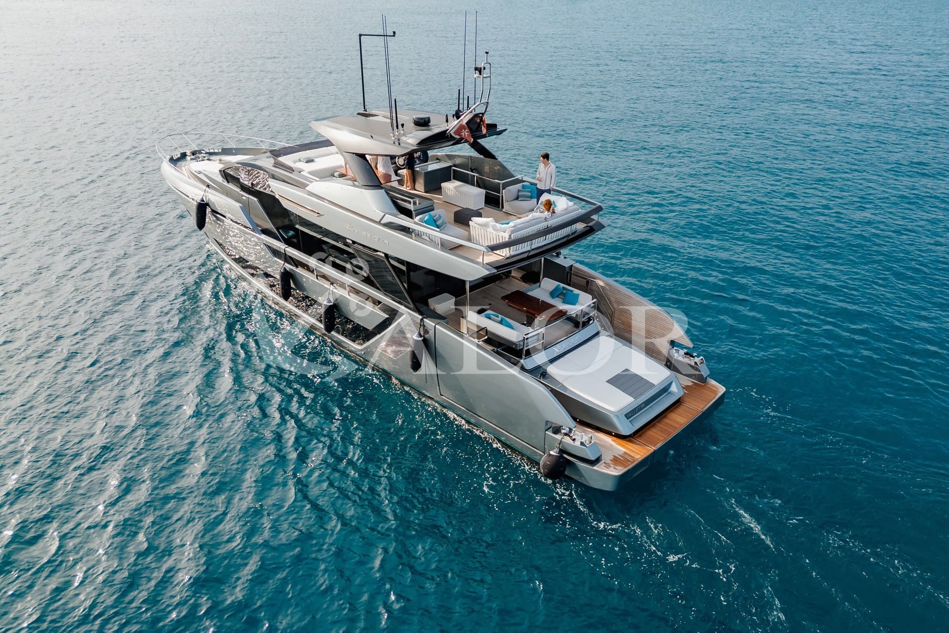 Riva 82 Diva - Detail View 1 Riva 82 Diva - Detail View 1