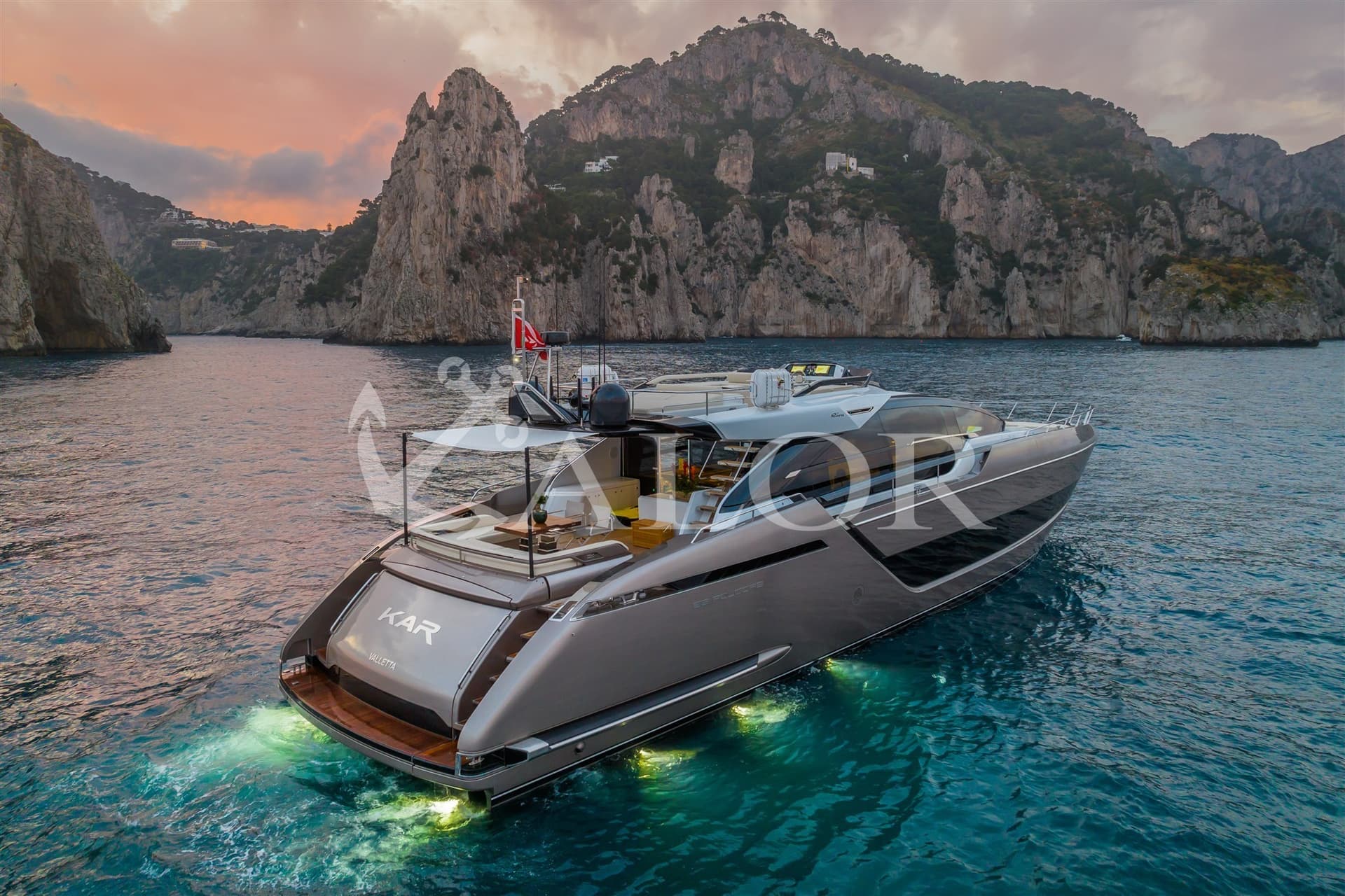 Riva 88 Folgore - Detail View 1 Riva 88 Folgore - Detail View 1