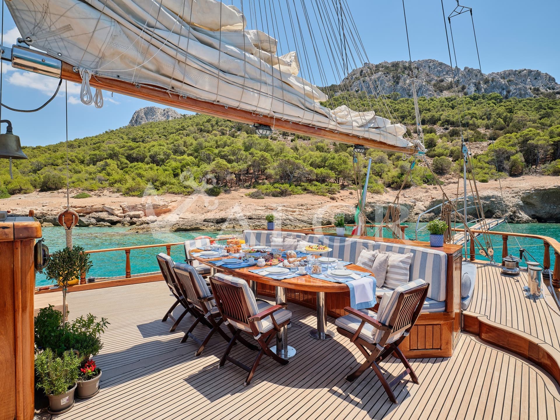 Ege Yat Caicco - Deck View Ege Yat Caicco - Deck View