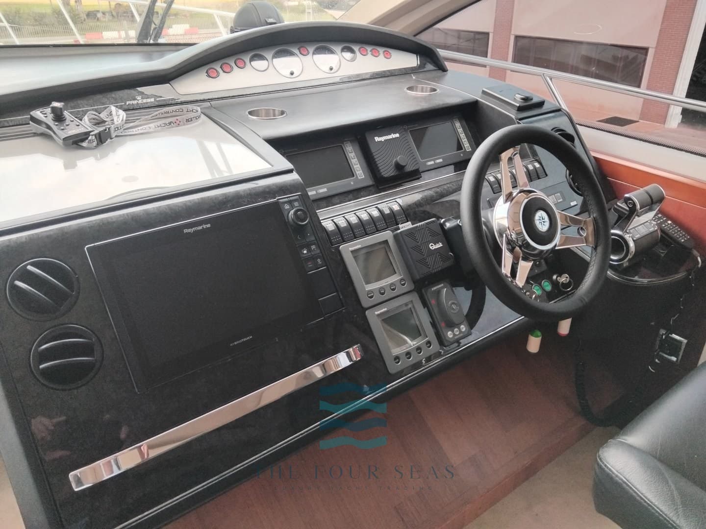 Marine Project PRINCESS V 65 d'occasion - image hero 5