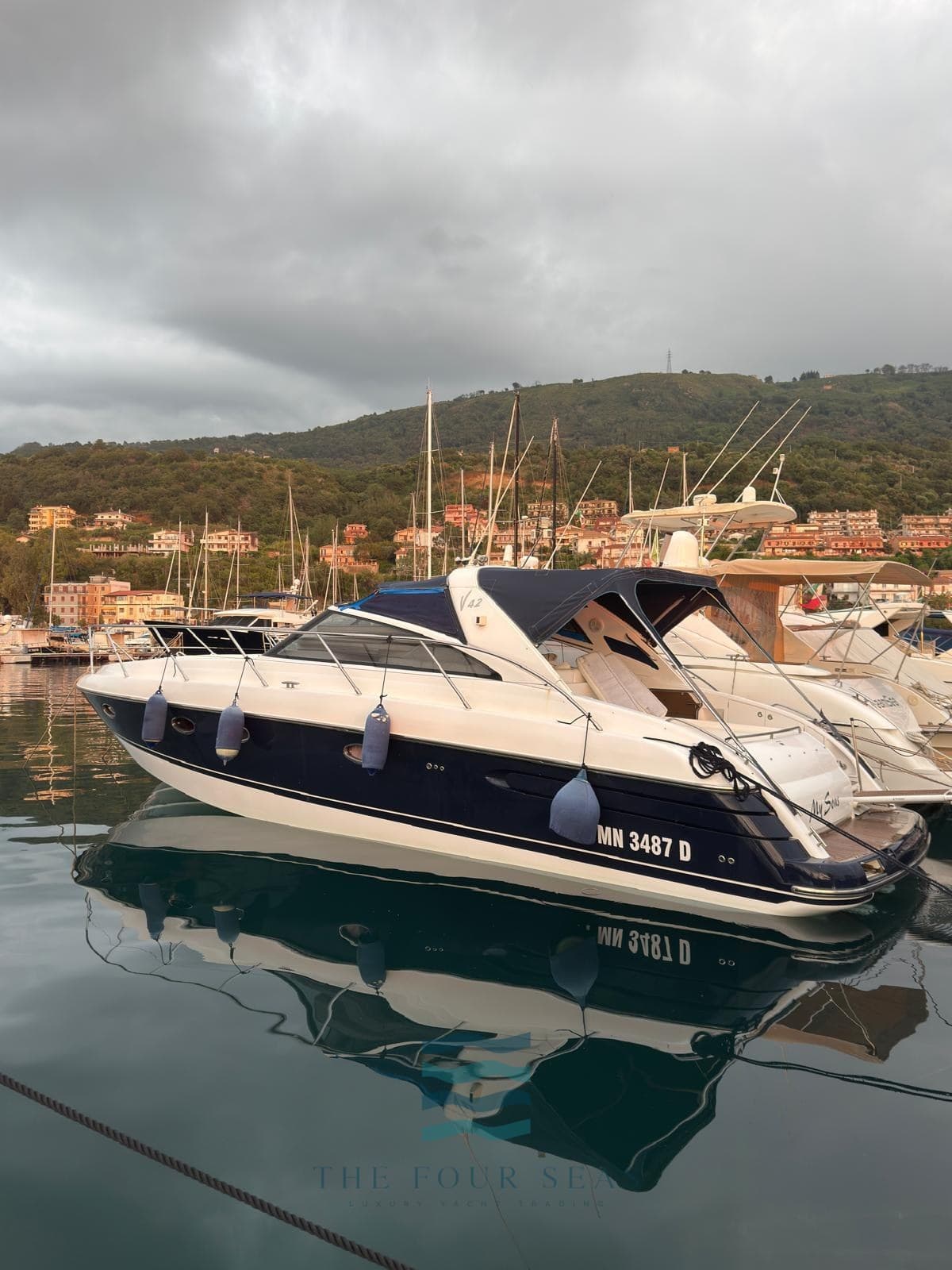 Marine Project PRINCESS V 42 usato - foto hero 2