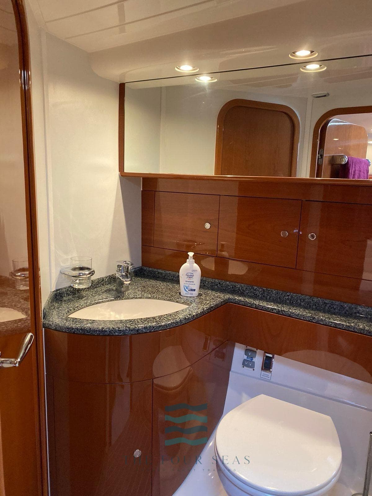 Marine Project PRINCESS V 42 usato - foto hero 13