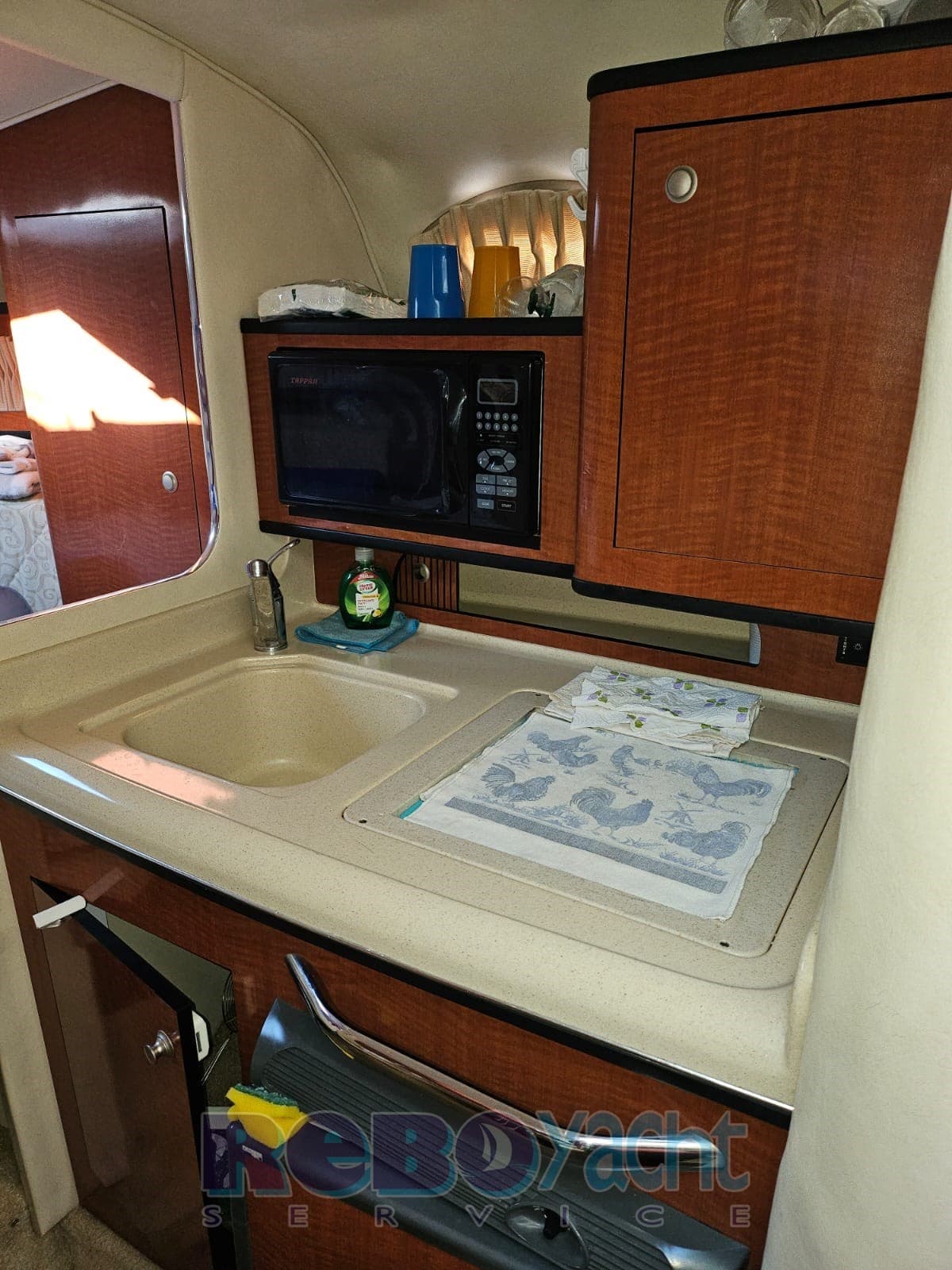 Sea Ray 315 SUNDANCER usato - foto hero 4