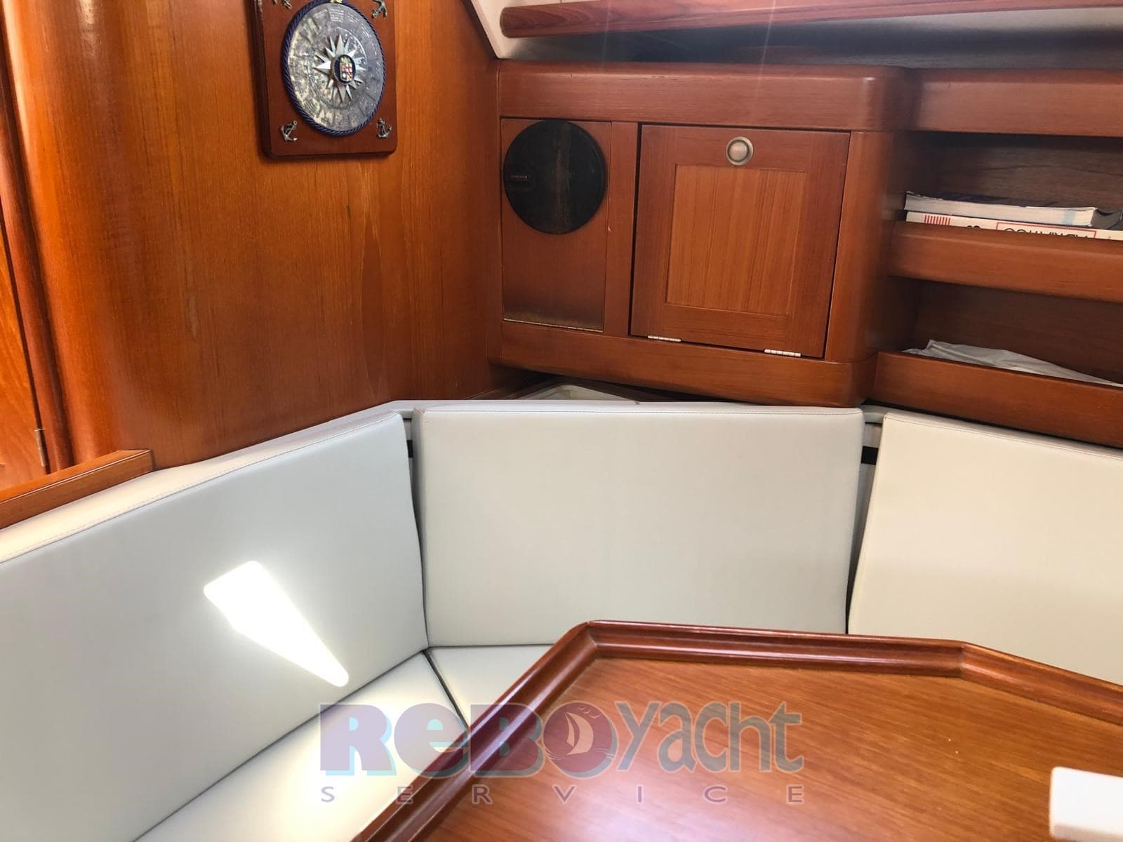 Elan 38 - Interior View Elan 38 - Interior View