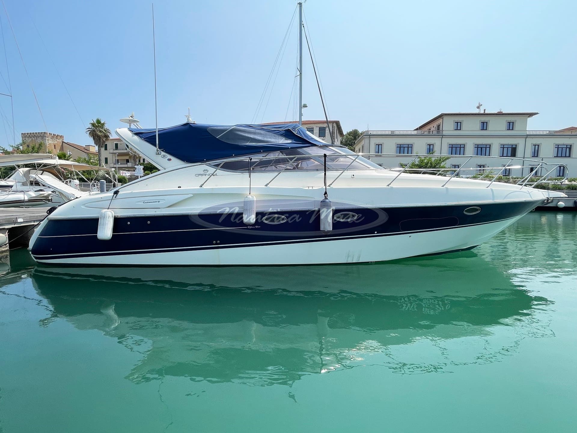 Cranchi Endurance 39 - Interior View Cranchi Endurance 39 - Interior View