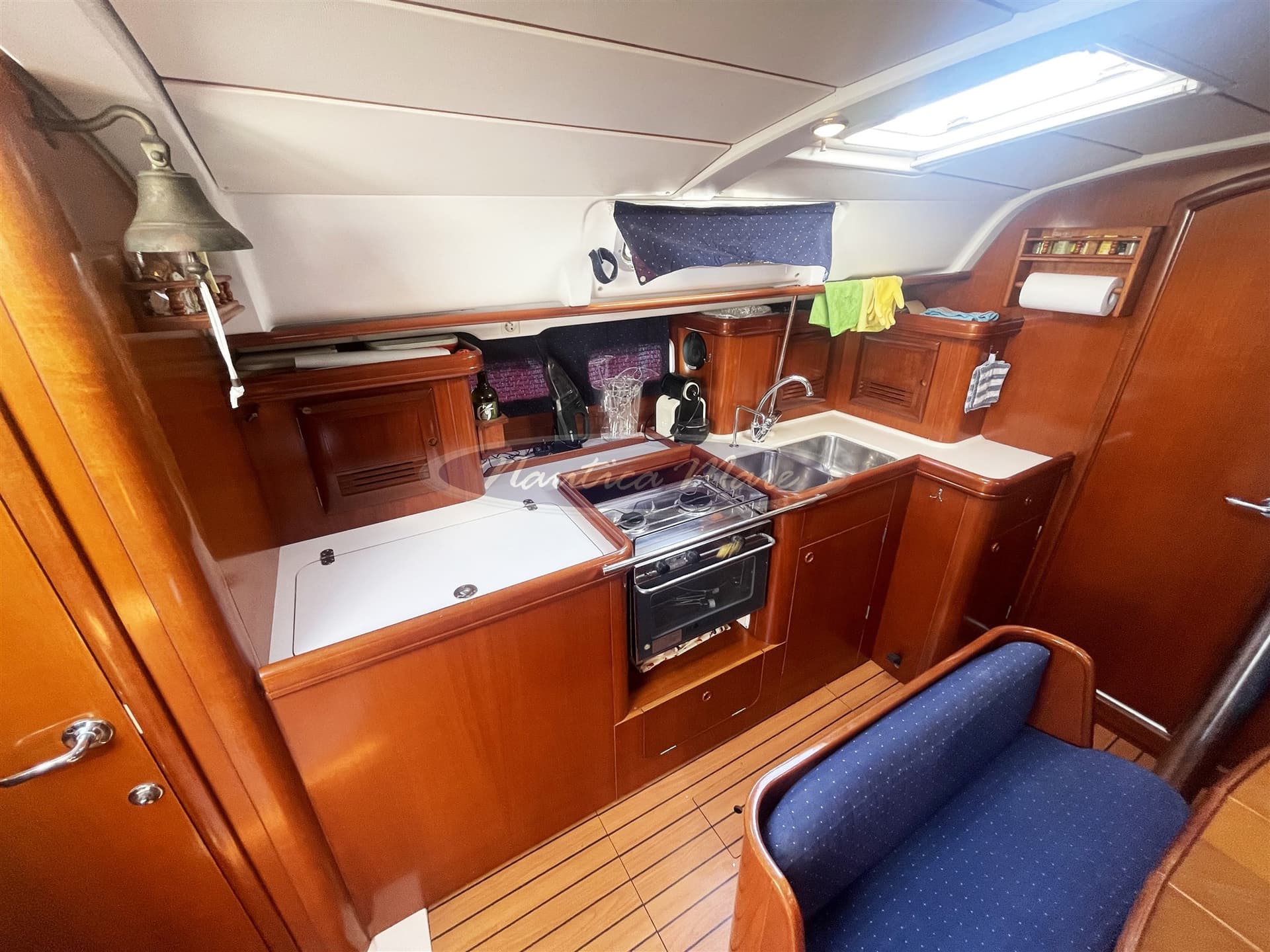 Beneteau OCEANIS 411 Clipper used - hero image 13
