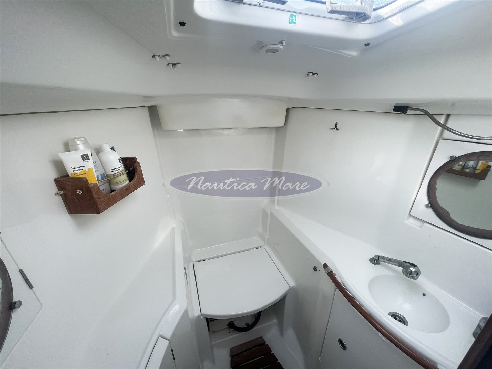 Beneteau OCEANIS 411 Clipper used - hero image 17