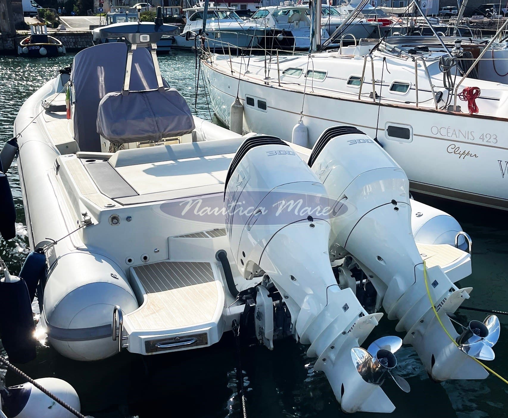 Altamarea Wave 35 - Interior View Altamarea Wave 35 - Interior View