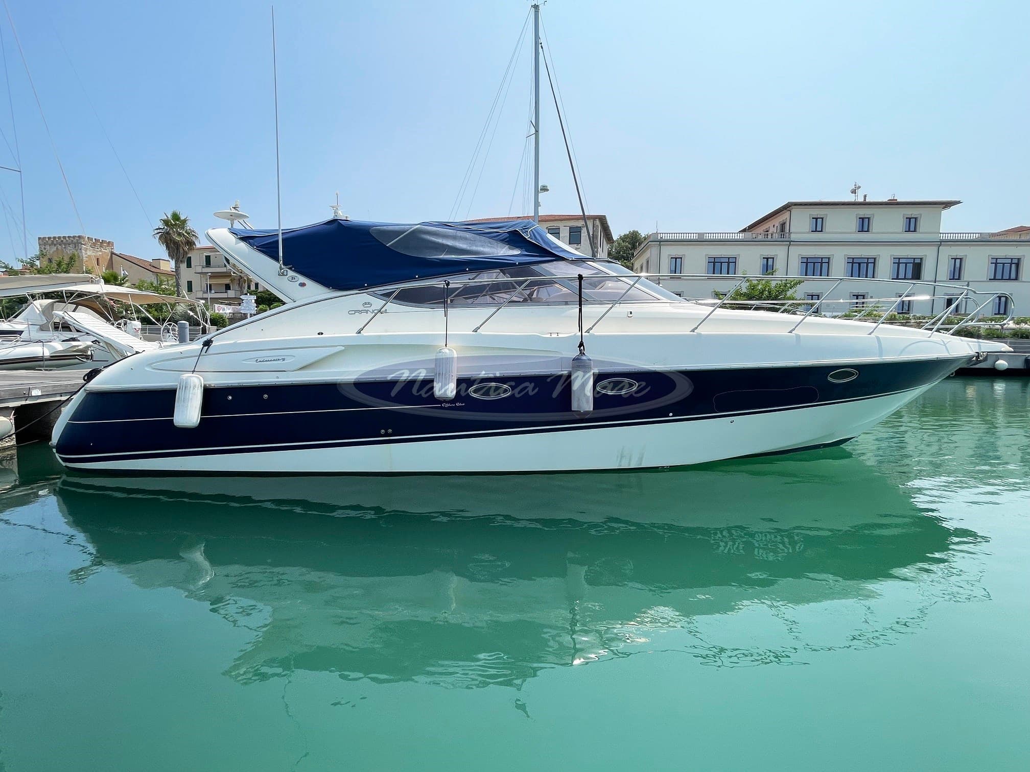 Cranchi Endurance 39 - Interior View Cranchi Endurance 39 - Interior View