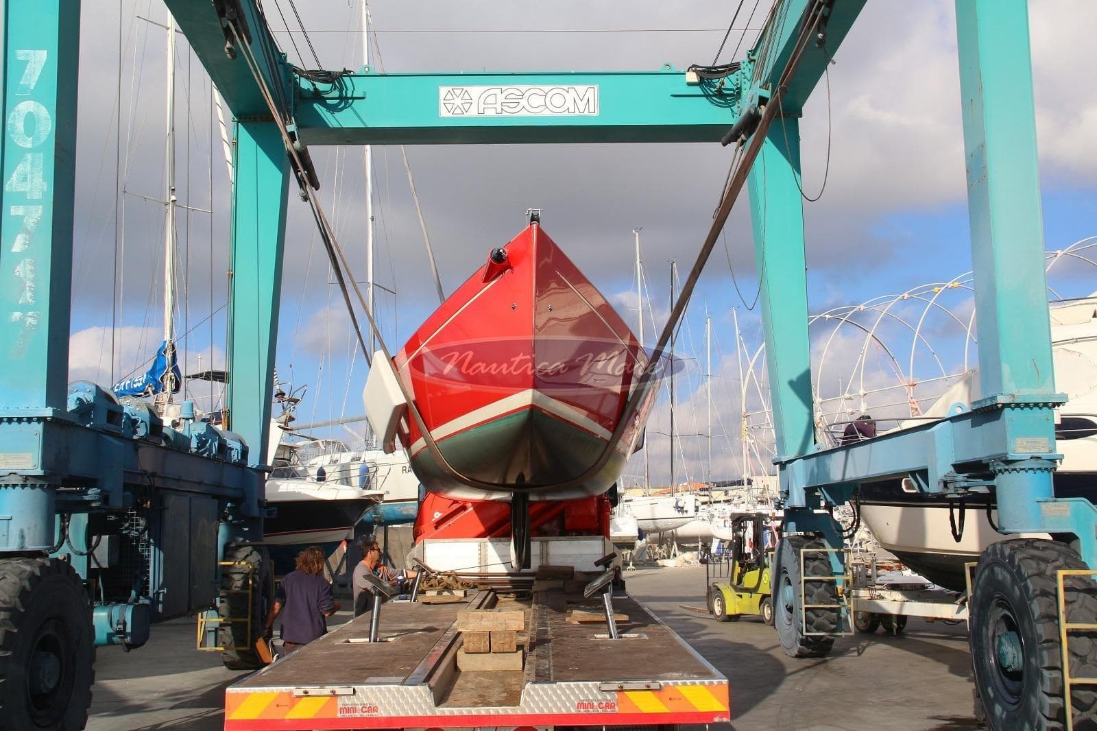 Latitude 46 Tofinou 8 - Deck View Latitude 46 Tofinou 8 - Deck View