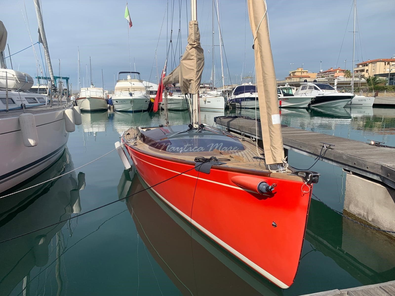 Latitude 46 Tofinou 8 - Main View Latitude 46 Tofinou 8 - Main View