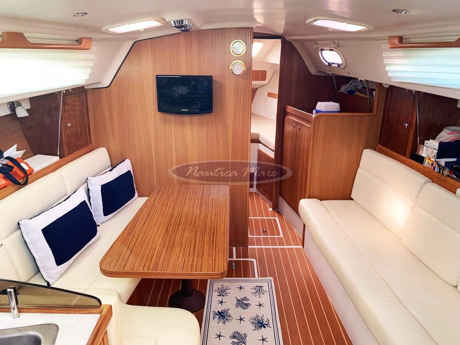 Catalina Yachts Catalina 309 - Detail View 1 Catalina Yachts Catalina 309 - Detail View 1