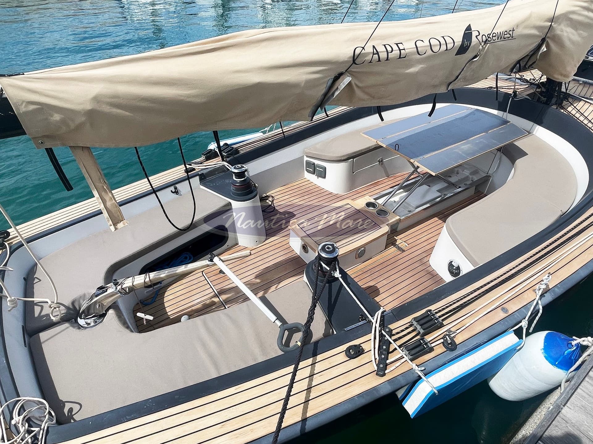 Rosewest Cape Cod 9.0 - Interior View Rosewest Cape Cod 9.0 - Interior View