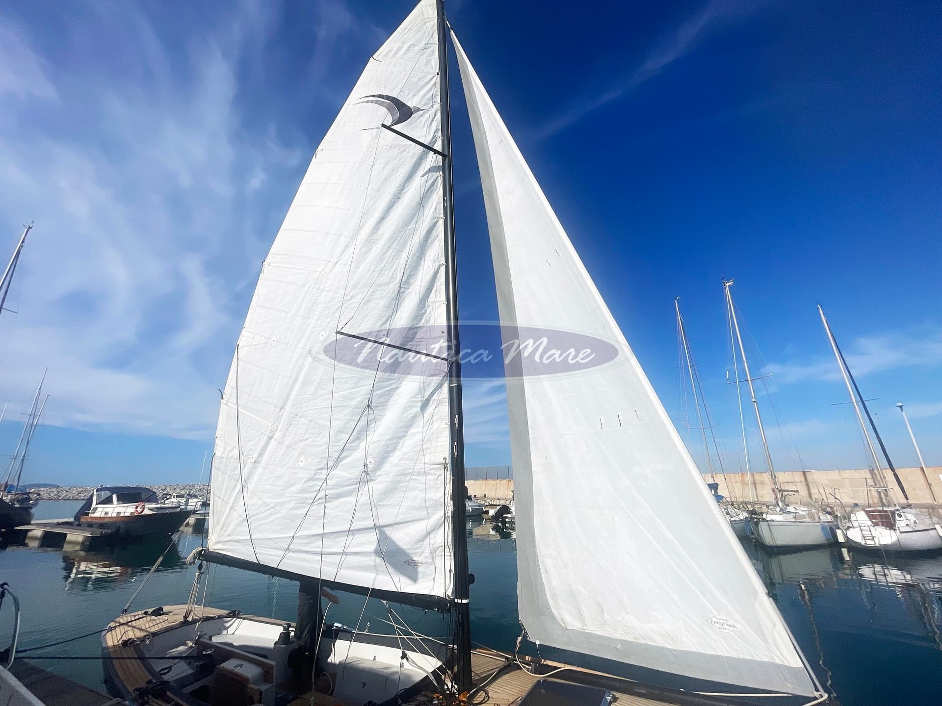 Rosewest Cape Cod 9.0 - Deck View Rosewest Cape Cod 9.0 - Deck View