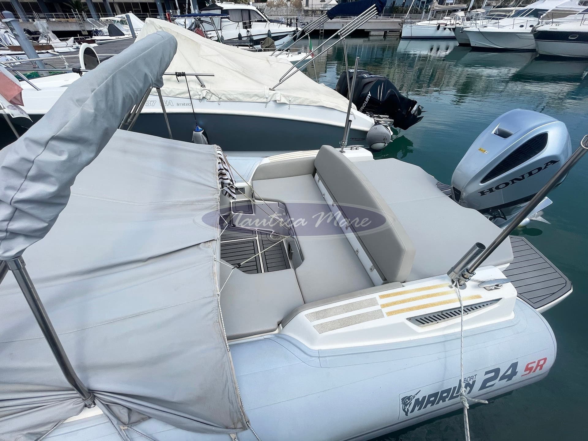Marlin Boat MARLIN 24 SR (FB) used - hero image 13