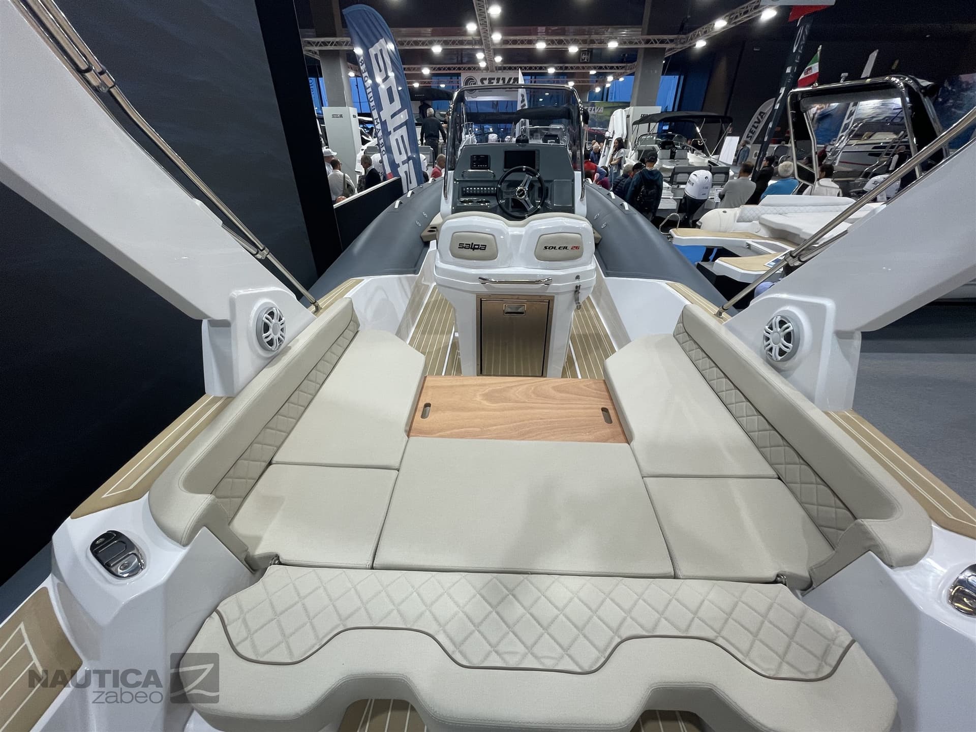 Salpa Soleil 26 - Deck View Salpa Soleil 26 - Deck View