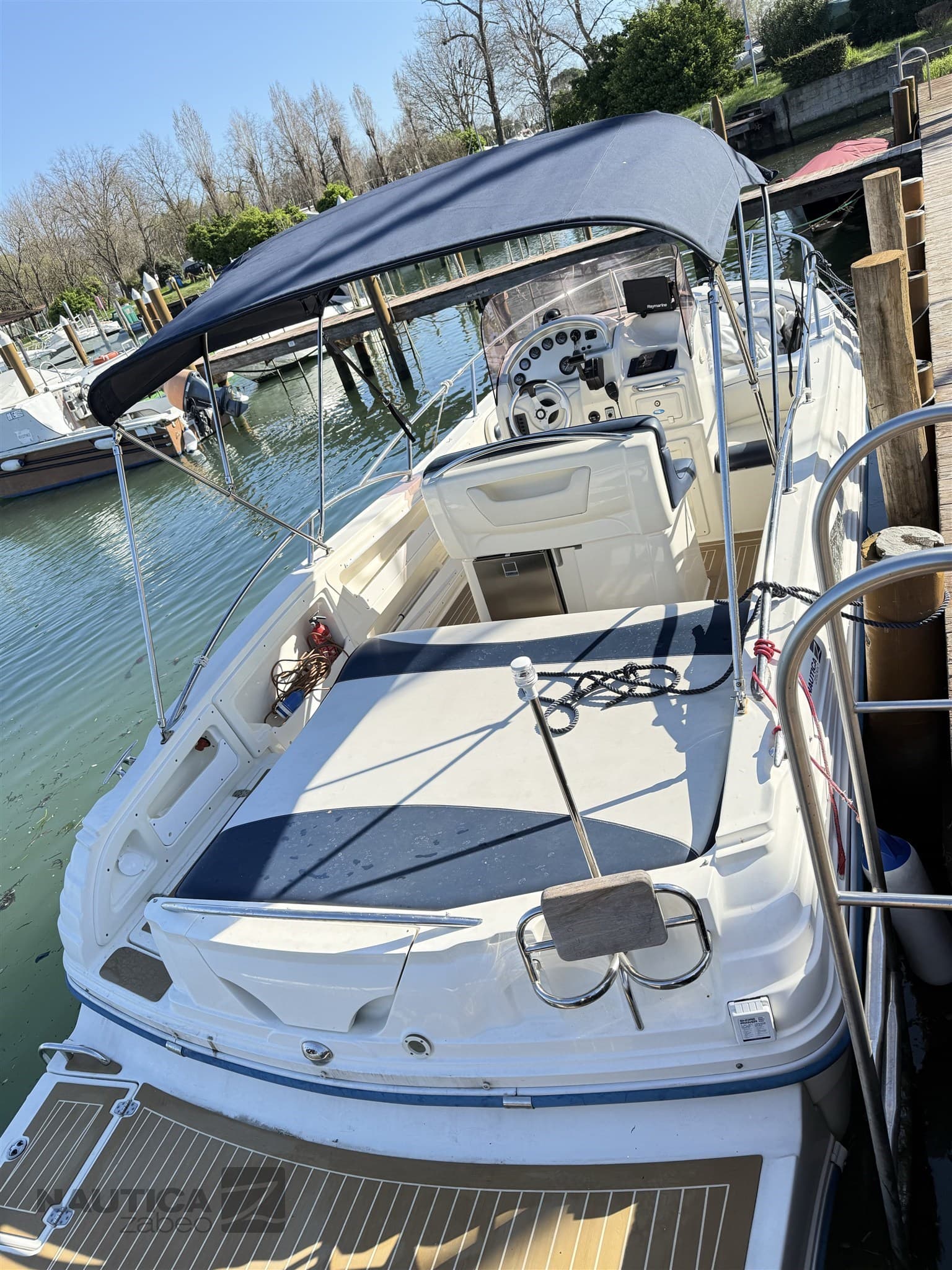 Rancraft Vittoria 23.60 - Deck View Rancraft Vittoria 23.60 - Deck View