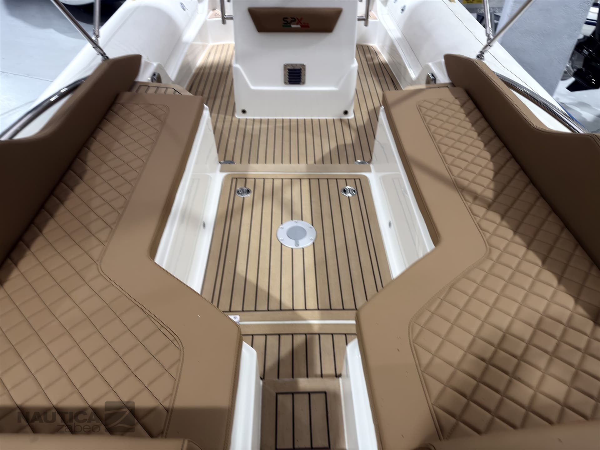 Spx Rib 24 Dinette d'occasion - image hero 16