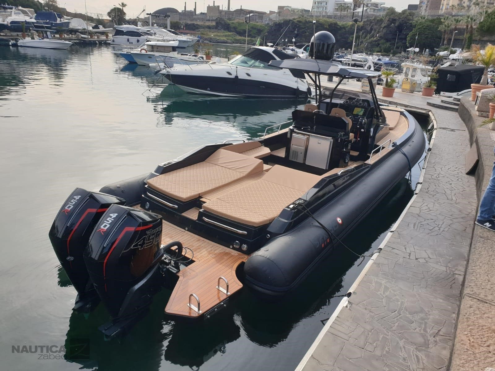 Spx Rib 38 Dinette d'occasion - image hero 6