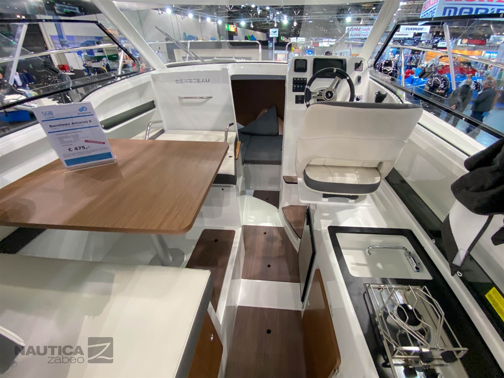 Beneteau Antares 8 CRUISING usato - foto hero 15