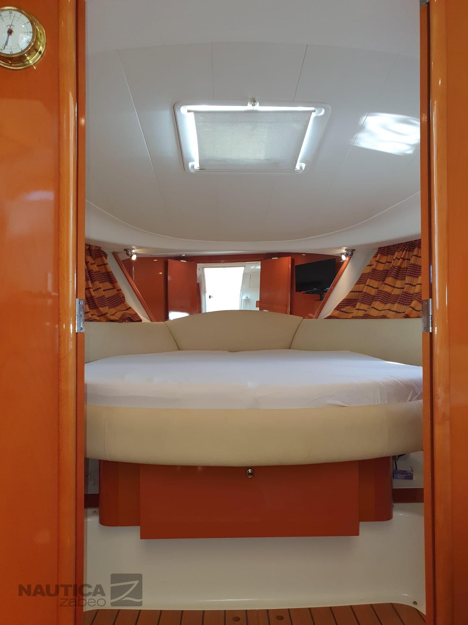 Jeanneau PRESTIGE 34 d'occasion - image hero 12