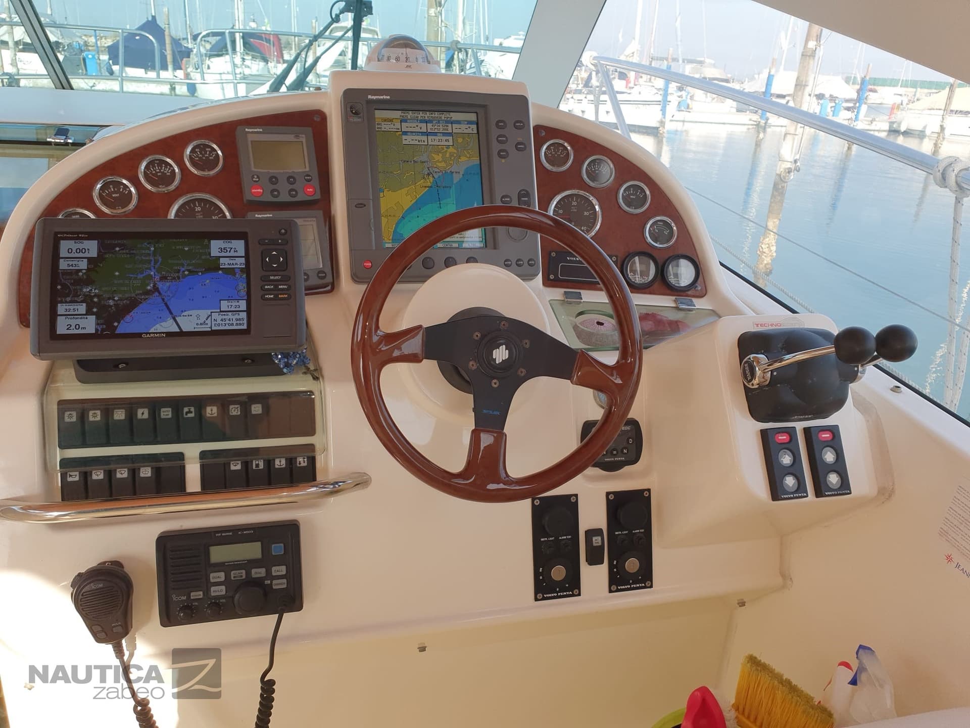 Jeanneau Prestige 34 usato - dettaglio 3