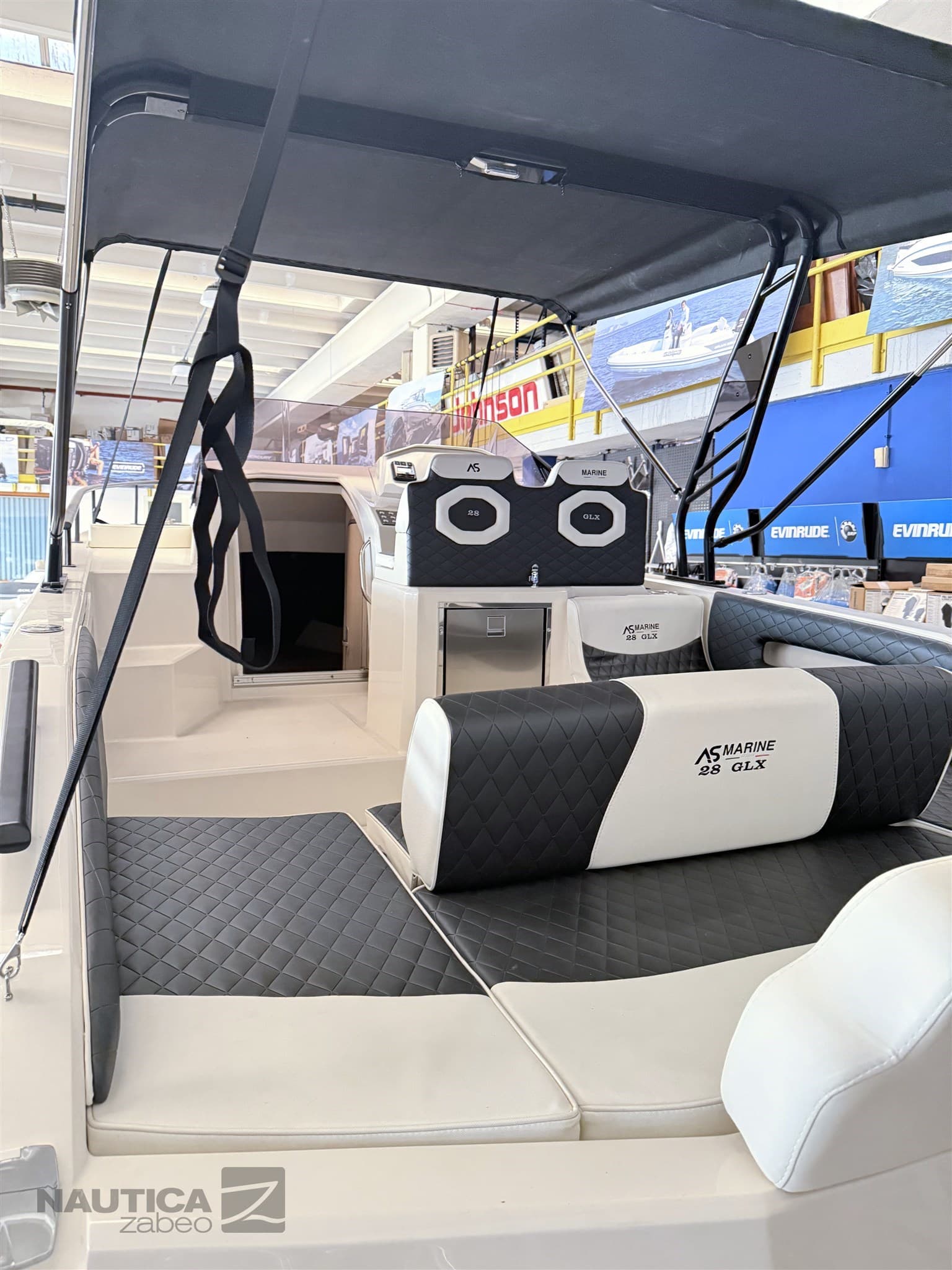 AS Marine As 28 Glx used - detail 3