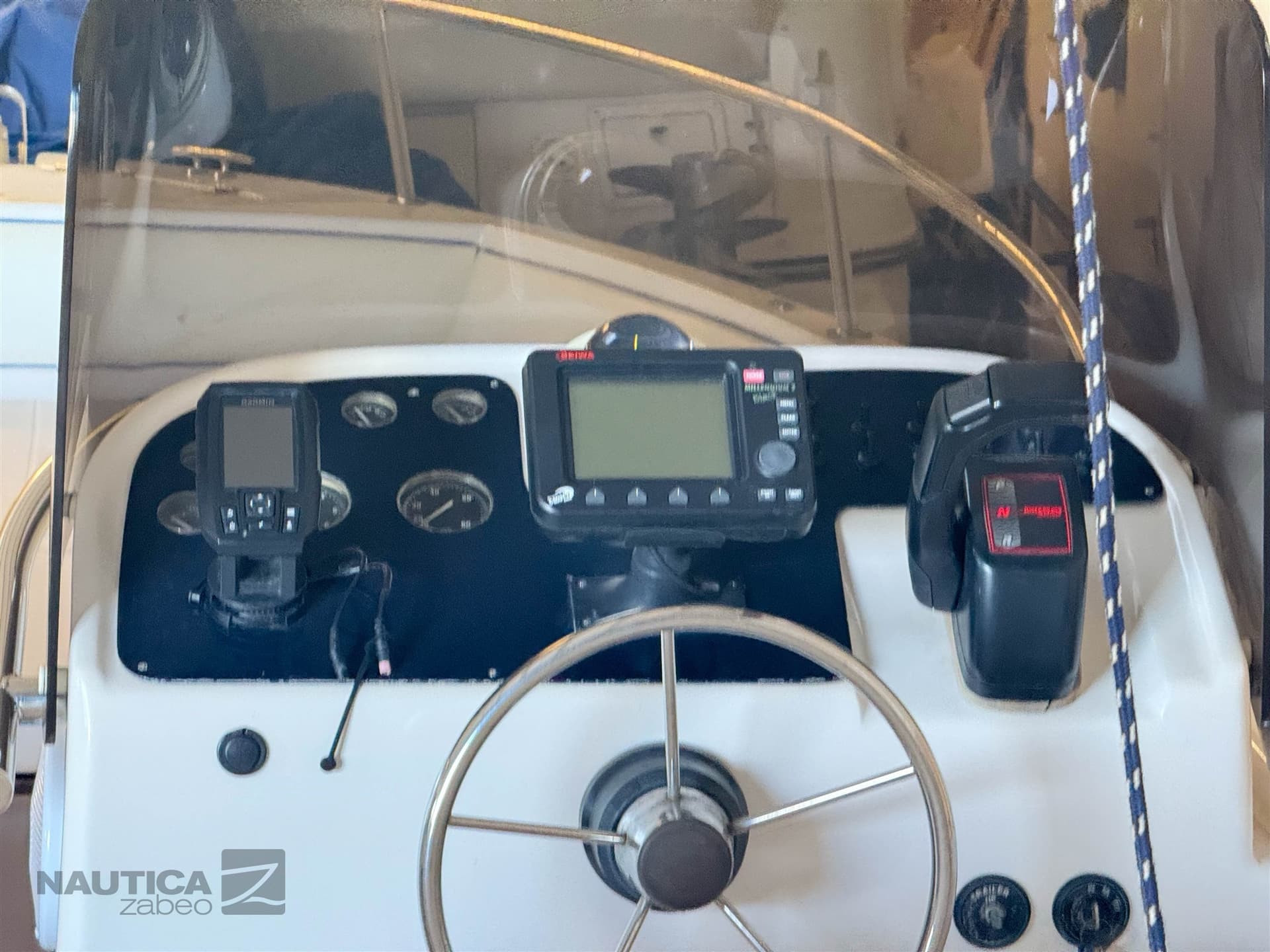 Manò Marine Manò 2350 Nesis usato - foto hero 10
