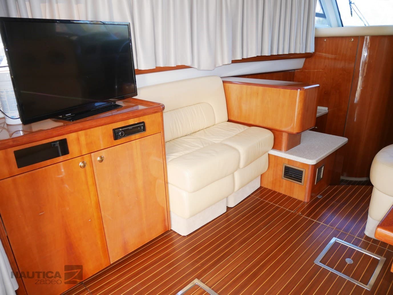 Cranchi Atlantique 40 used - detail 4