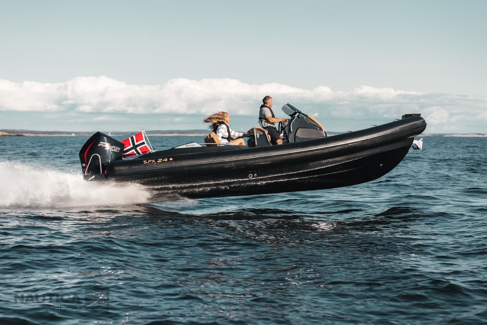 Spx Rib 24 Sport - Detail View 1 Spx Rib 24 Sport - Detail View 1