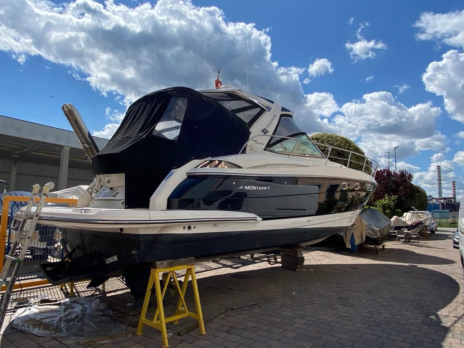 Monterey Boats 415 Sy Sport Yacht used - detail 3