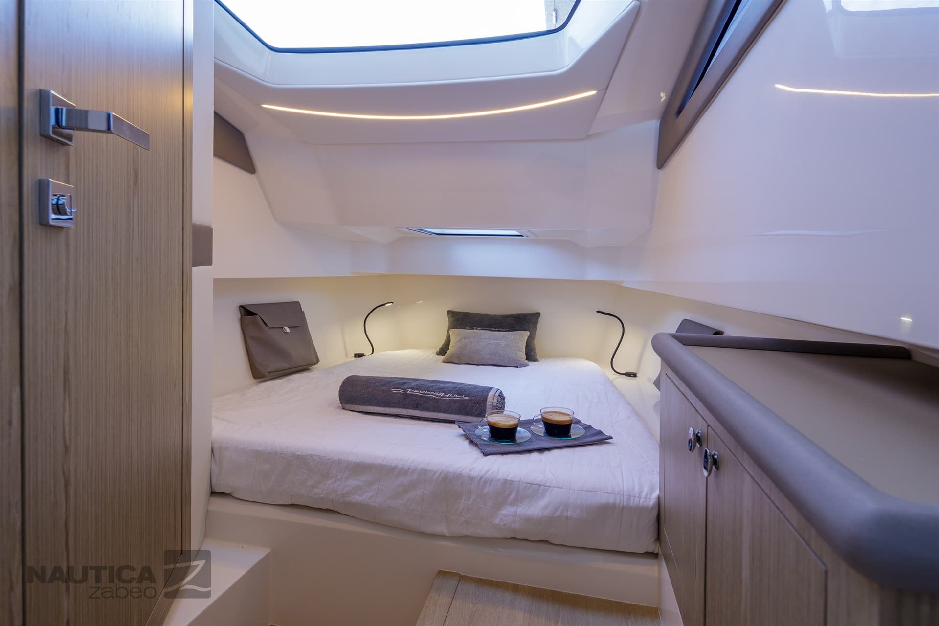 Technohull Alpha 40 gebraucht - Hauptbild 12