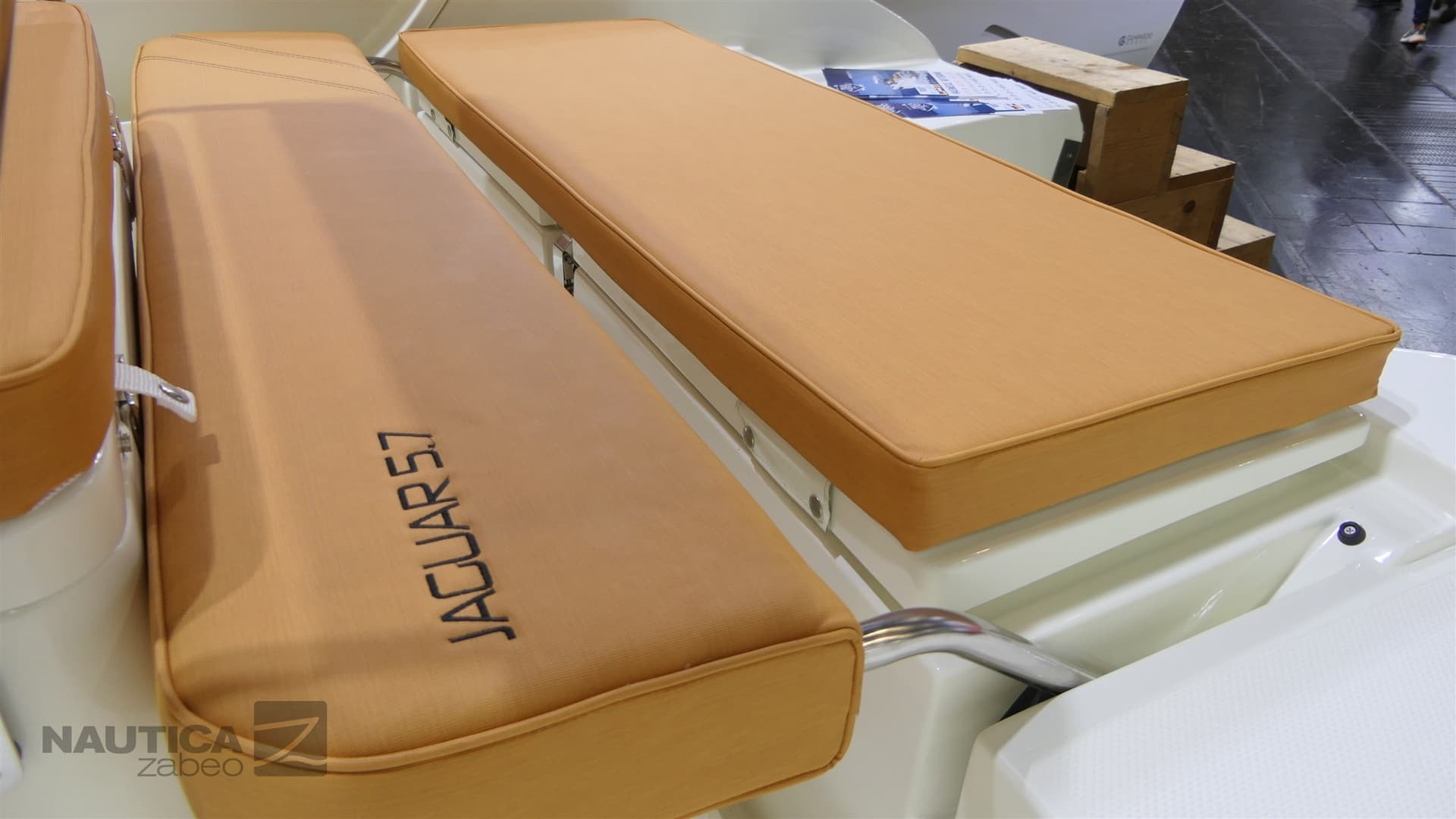 Prua Al Vento Jaguar 5.7 SE usato - foto hero 6