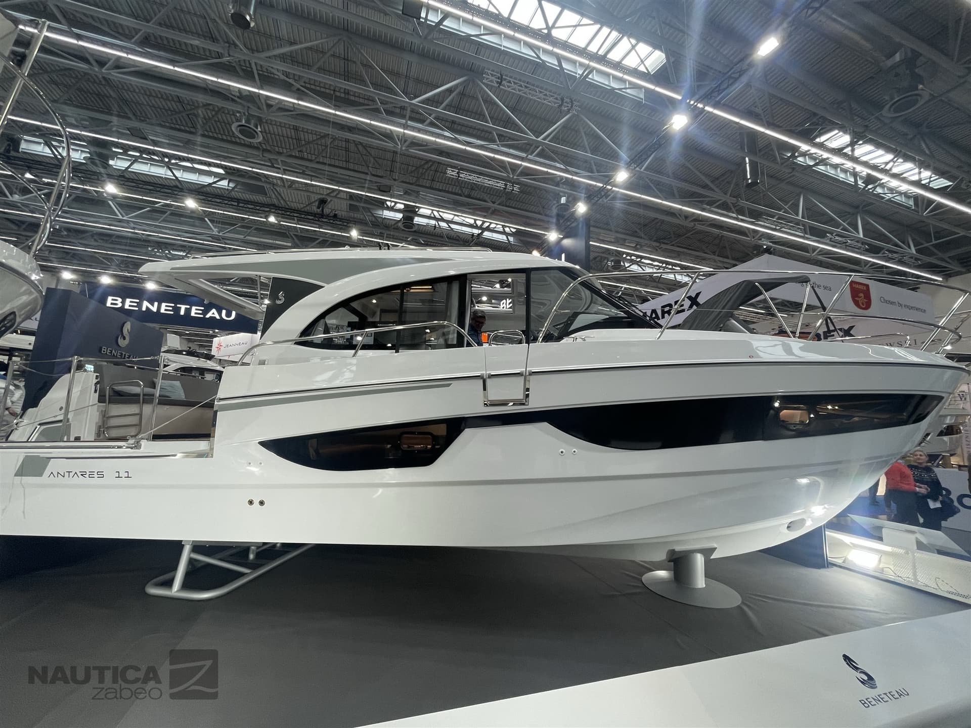 Beneteau Antares 11 Ob usato - dettaglio 1