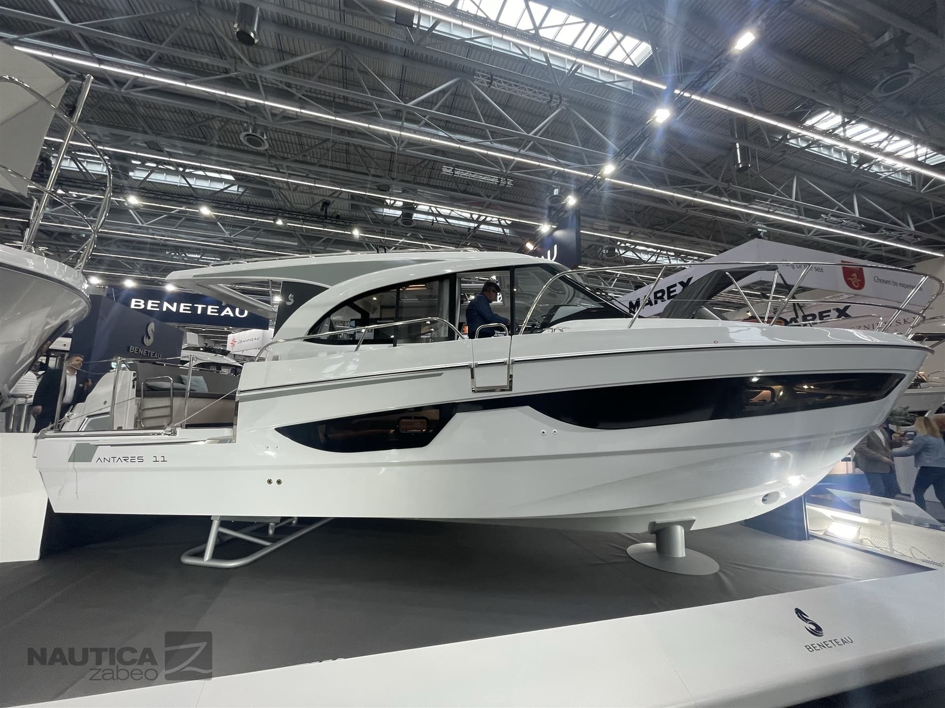 Beneteau Antares 11 Ob usato - dettaglio 1