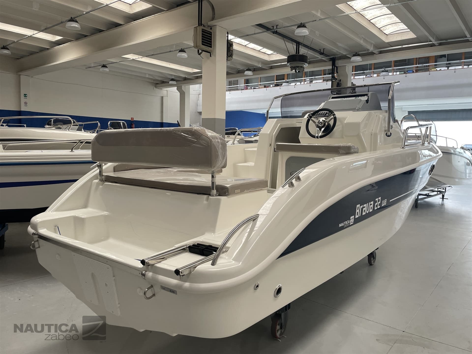 Mingolla Brava 22 Wa - Interior View Mingolla Brava 22 Wa - Interior View