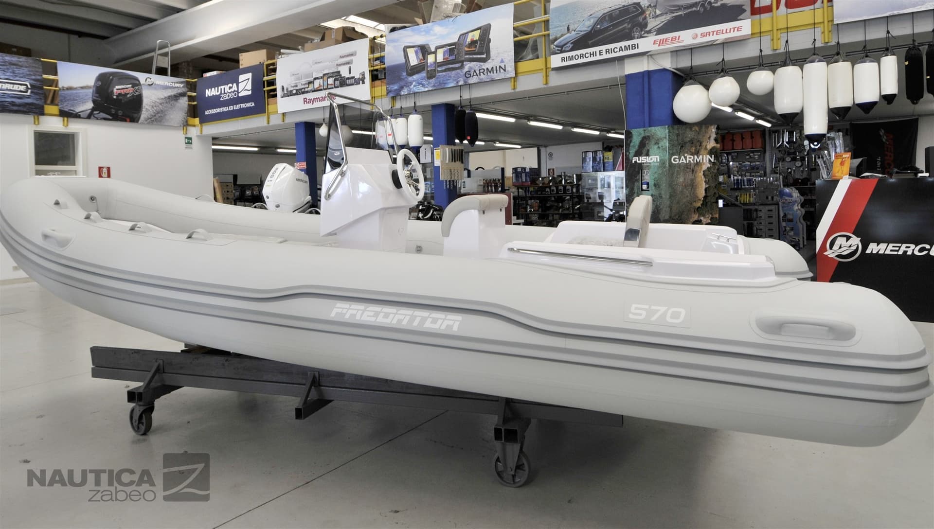 Stingher Predator 570 - Deck View Stingher Predator 570 - Deck View