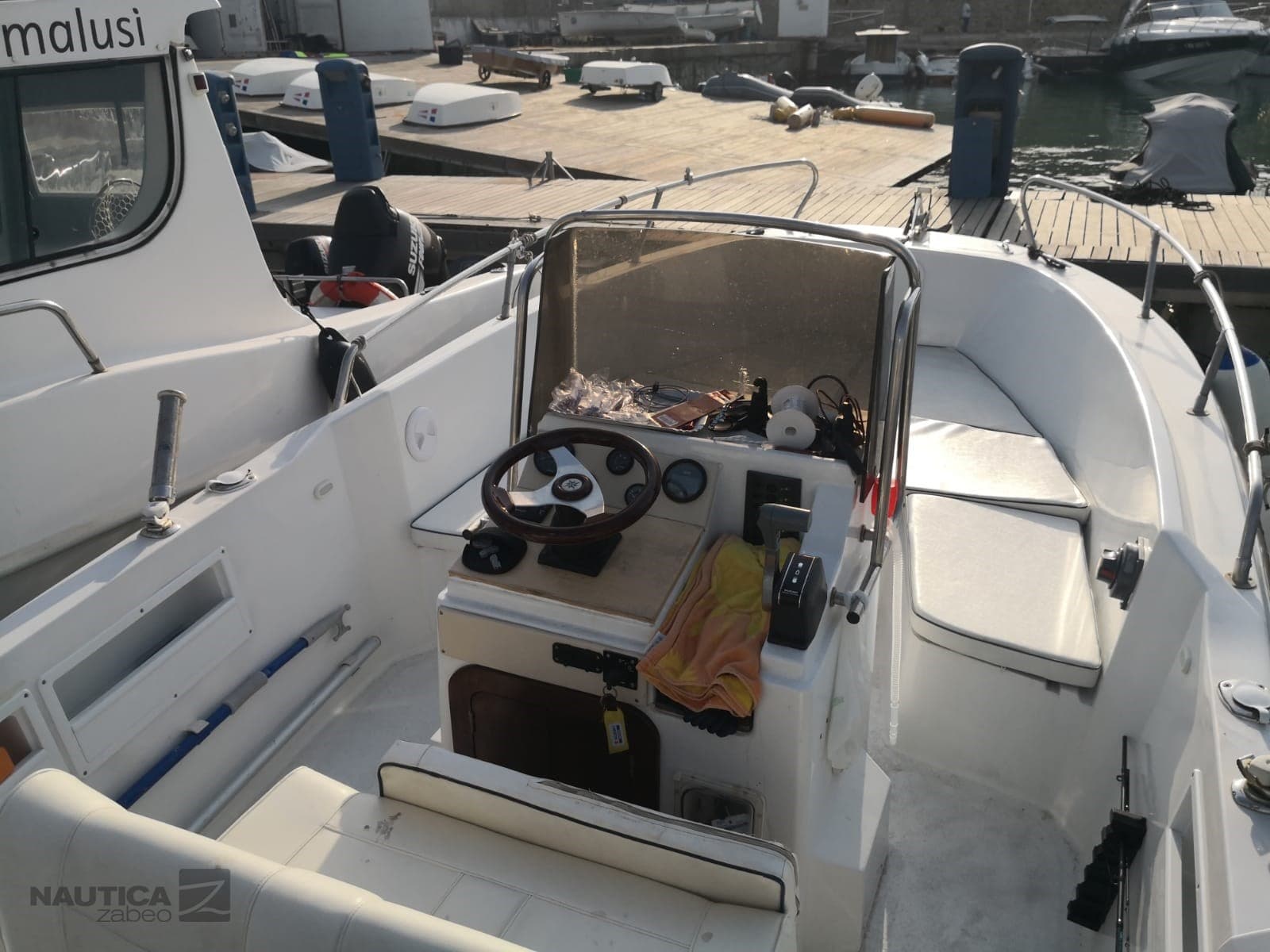 Manò Marine 22 Open Fish - Deck View Manò Marine 22 Open Fish - Deck View