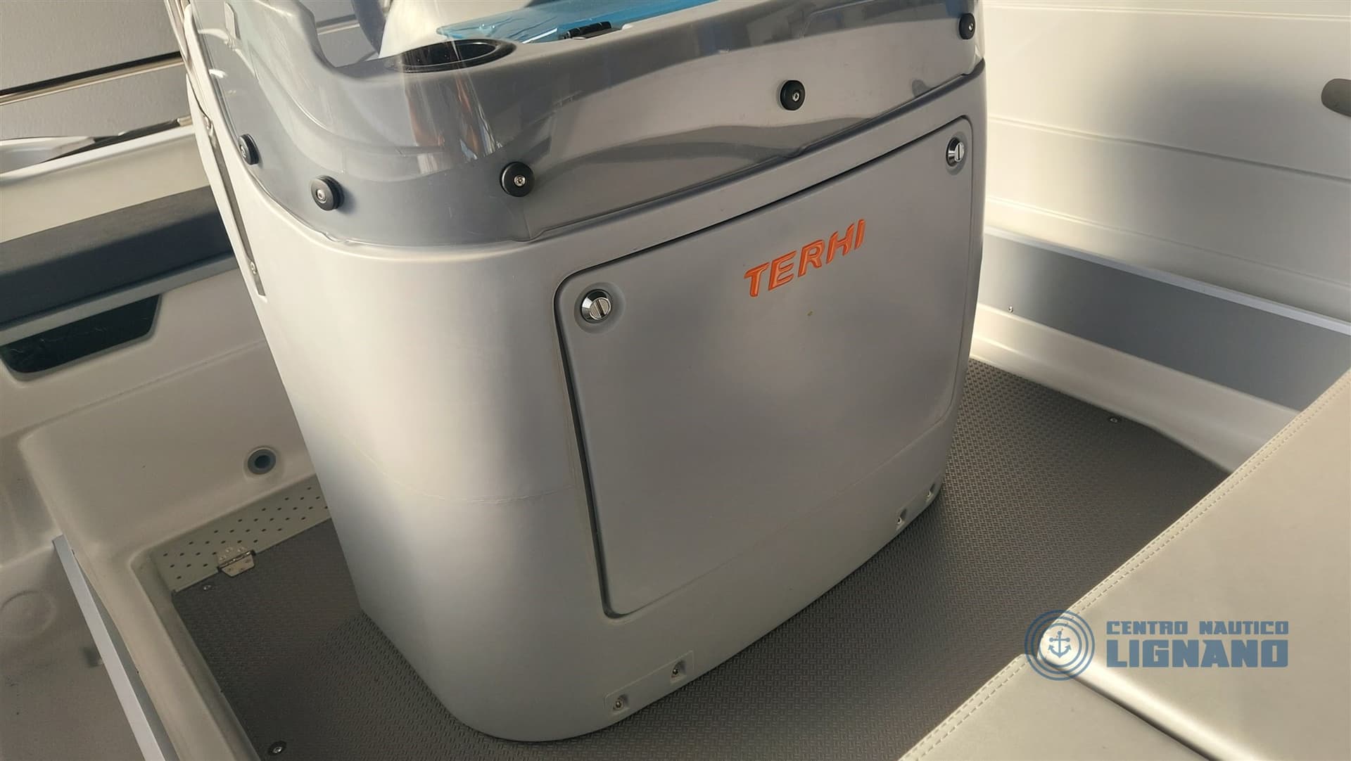 Terhi 450 CENTRAL CONSOLE usato - foto hero 7