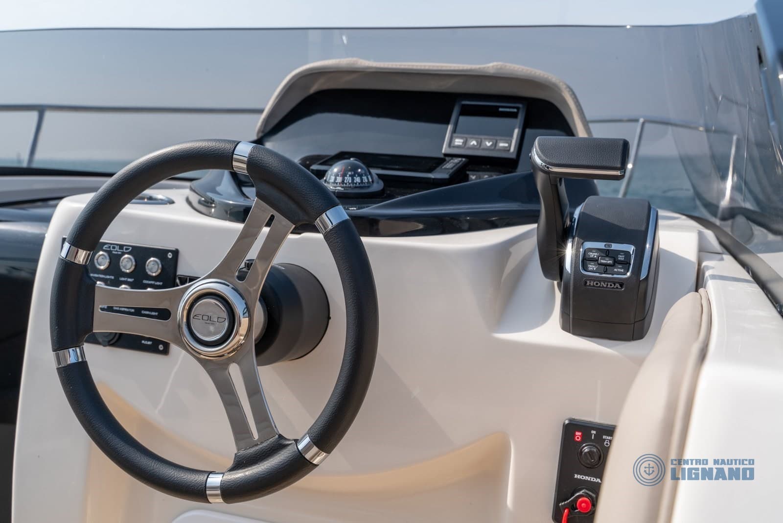 Eolo 730 Day Hbs - Deck View Eolo 730 Day Hbs - Deck View