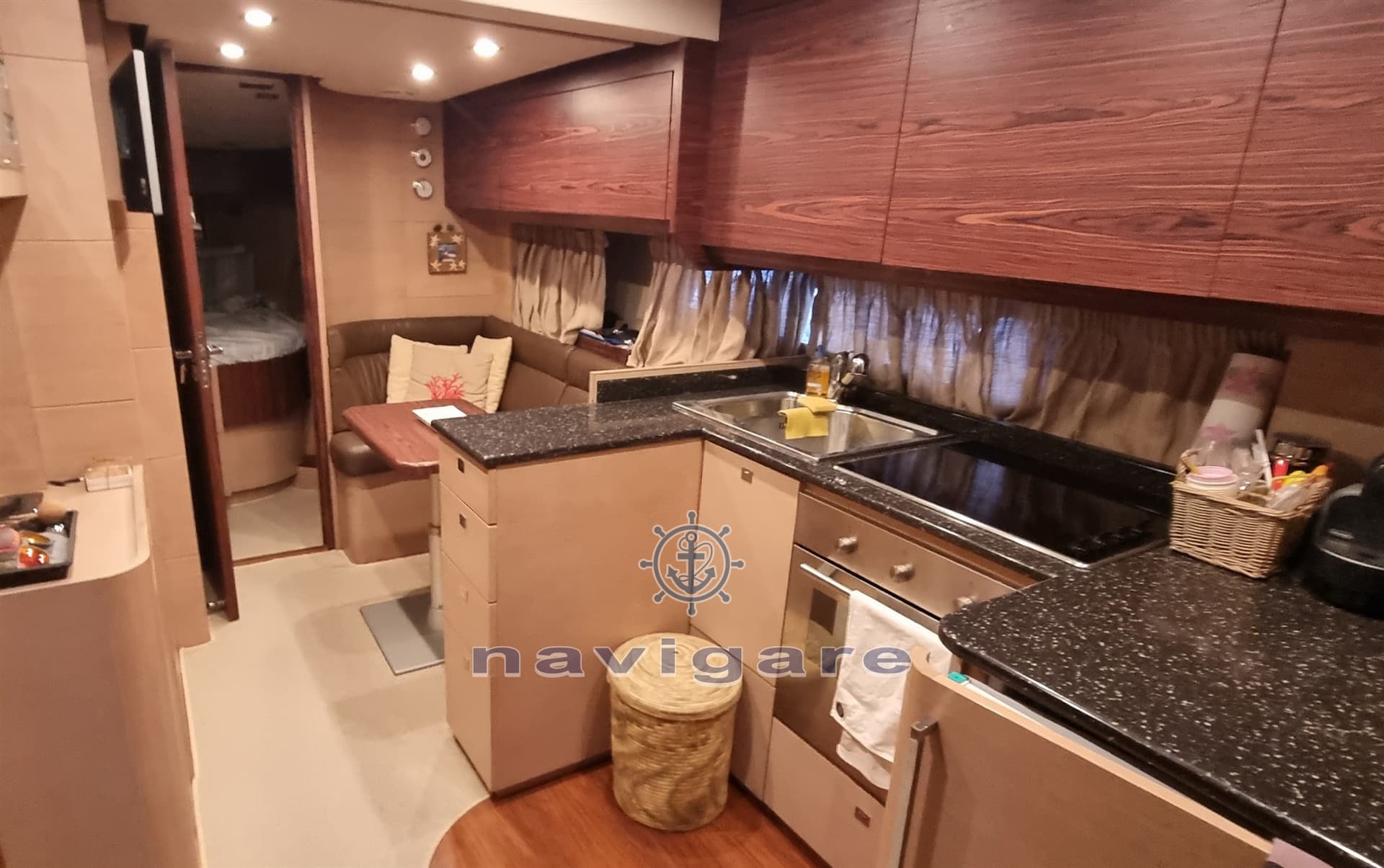 Cayman 48 W.A. - Interior View Cayman 48 W.A. - Interior View