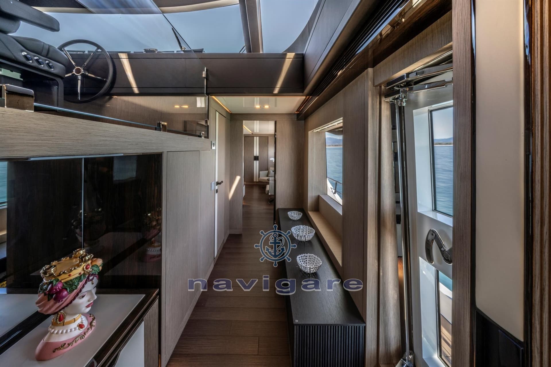 Maiora 30 Walkaround - Deck View Maiora 30 Walkaround - Deck View
