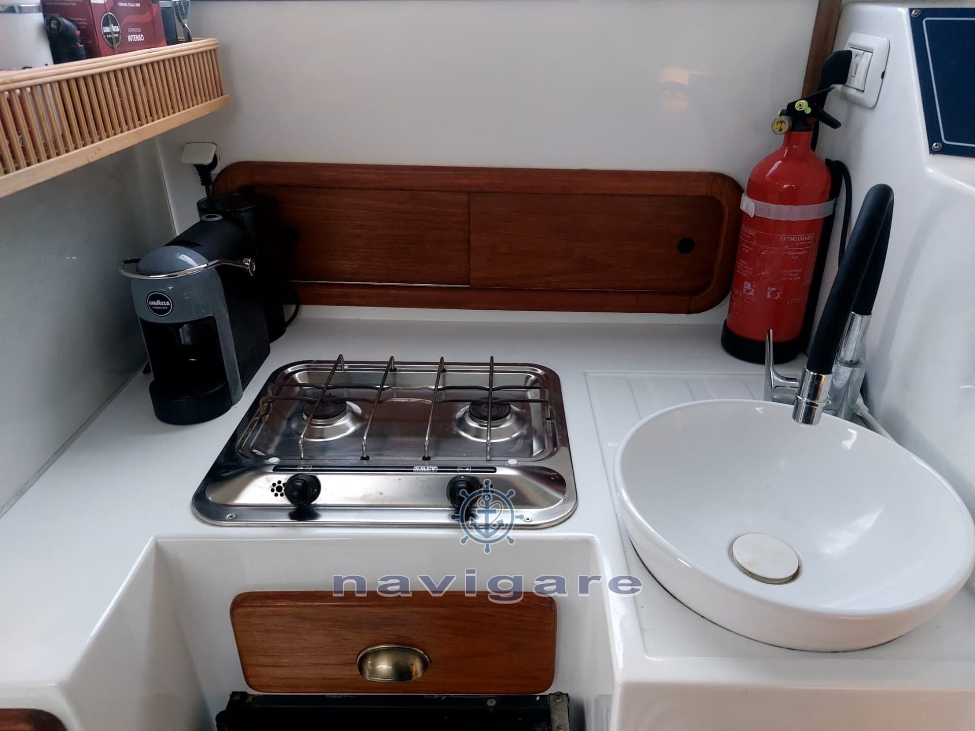 Sette Mari F 27 Fly America - Interior View Sette Mari F 27 Fly America - Interior View